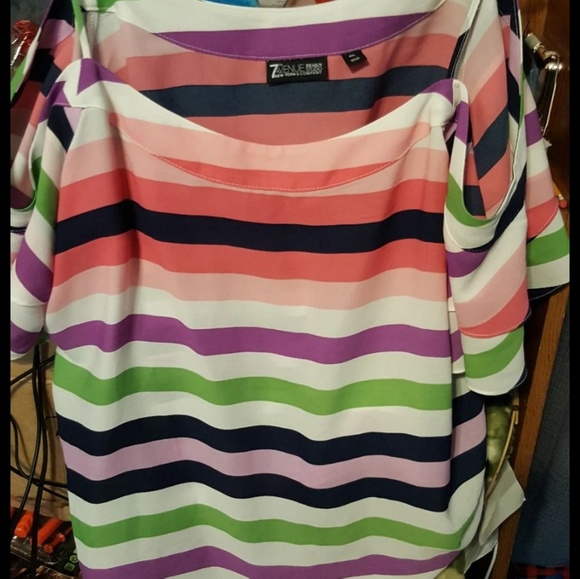 Cold Shoulder Ruffle Sleeve Blouse - Picture 2 of 4